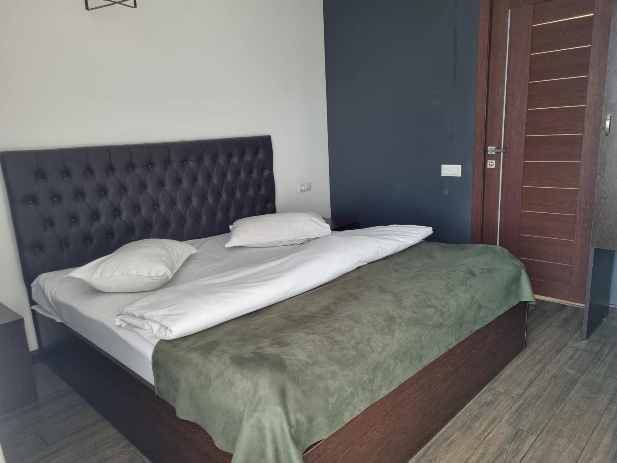 Day Inn Hotel Erevan Esterno foto