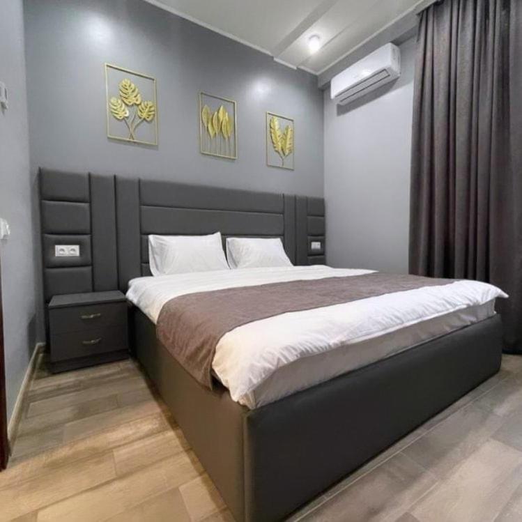 Day Inn Hotel Erevan Esterno foto