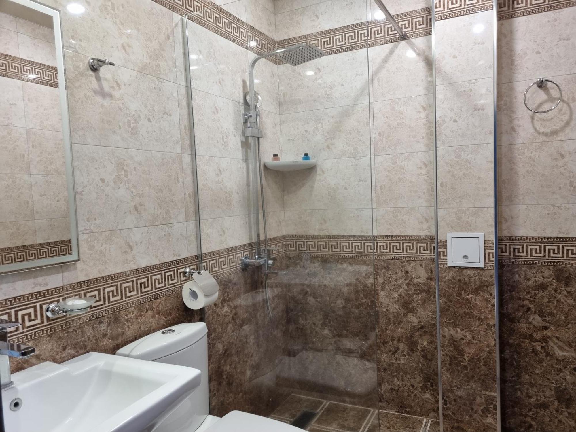 Day Inn Hotel Erevan Esterno foto